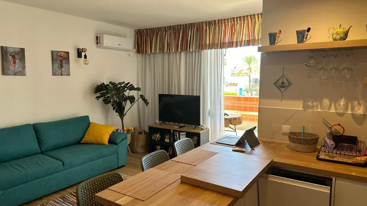 Apartmán Air-Conditioned, Remarkably Beautiful Apartment, Fibre Wi-Fi, Pool Arona